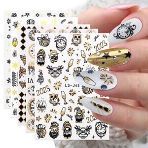 Sparkling Gel Nail Designs for New Year's Eve Party