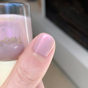 COSMOO 10ml Quick Dry Pink Mermaid Nail Polish for a Stunning Finish