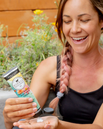 mini lotion, hand moisturizer, hand lotion for dry hands, dry hands treatment, goat milk hand cream