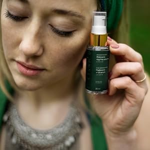 Manilla Vitamin C Facial Serum with Concentrated Hyaluronic Acid